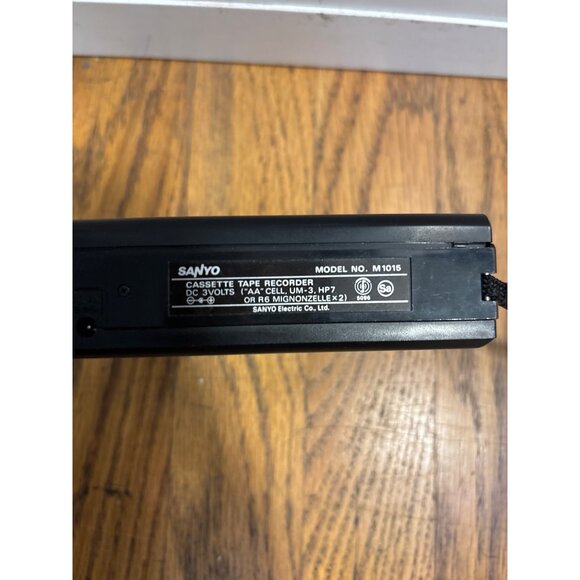 Sanyo M1015 Cassette Tape Recorder Black parts only - Picture 4 of 4
